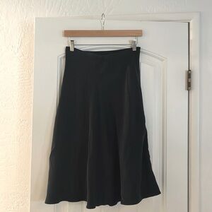 Banana Republic Skirt - 100% SILK